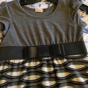 Sweet dress with front bow!